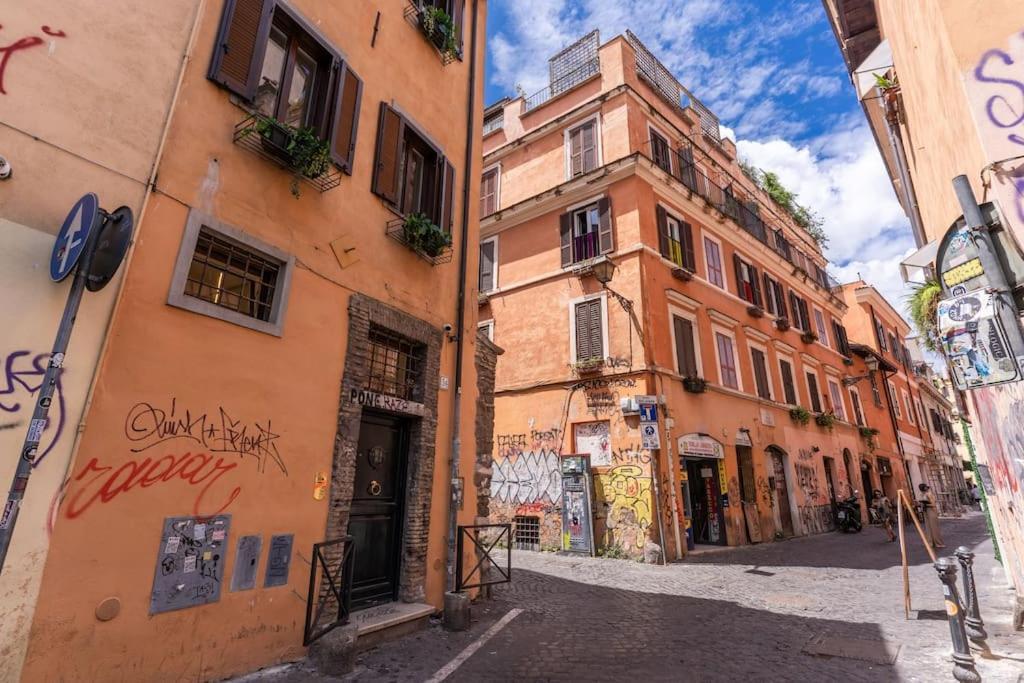 Piazza Dei Renzi Trastevere Building 4 Bedroom With Terrace Appartamento