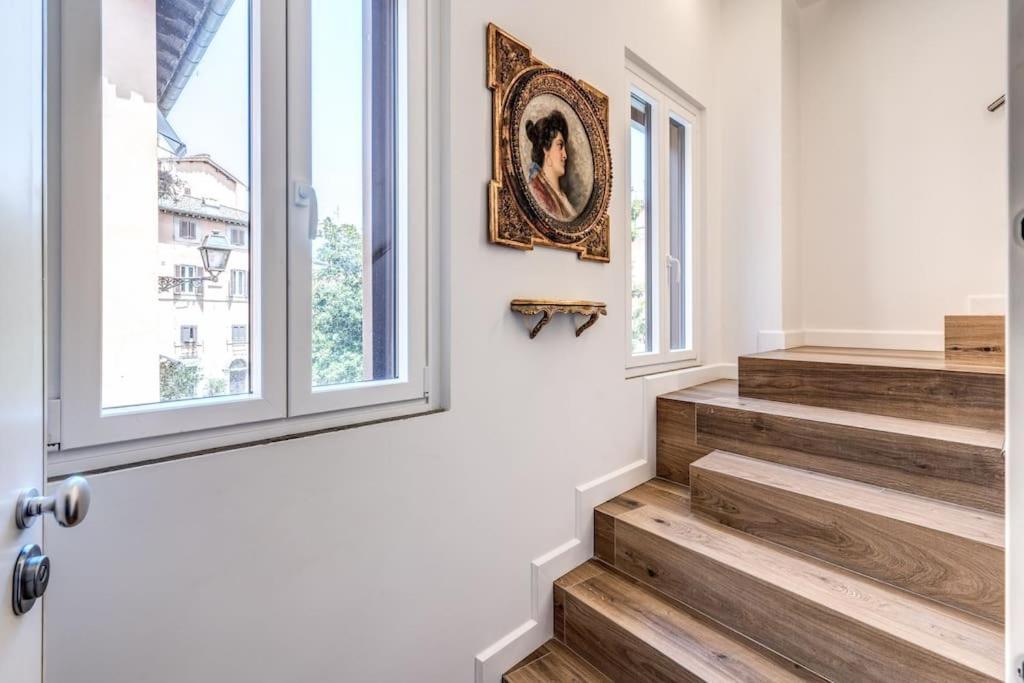 Piazza Dei Renzi Trastevere Building 4 Bedroom With Terrace Appartamento Roma