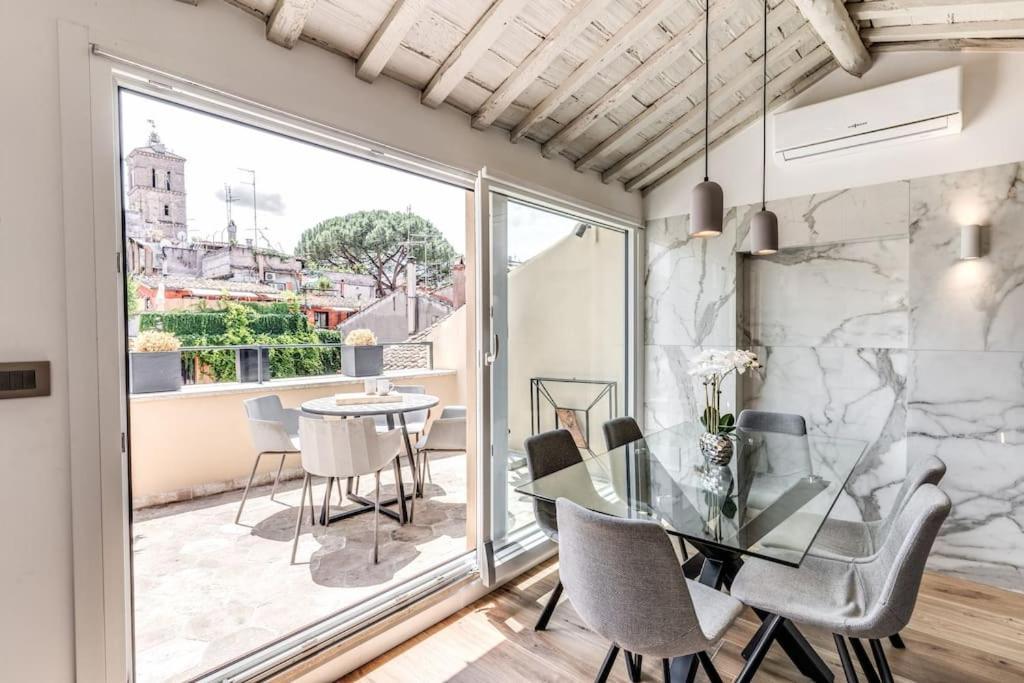 Piazza Dei Renzi Trastevere Building 4 Bedroom With Terrace Appartamento Roma
