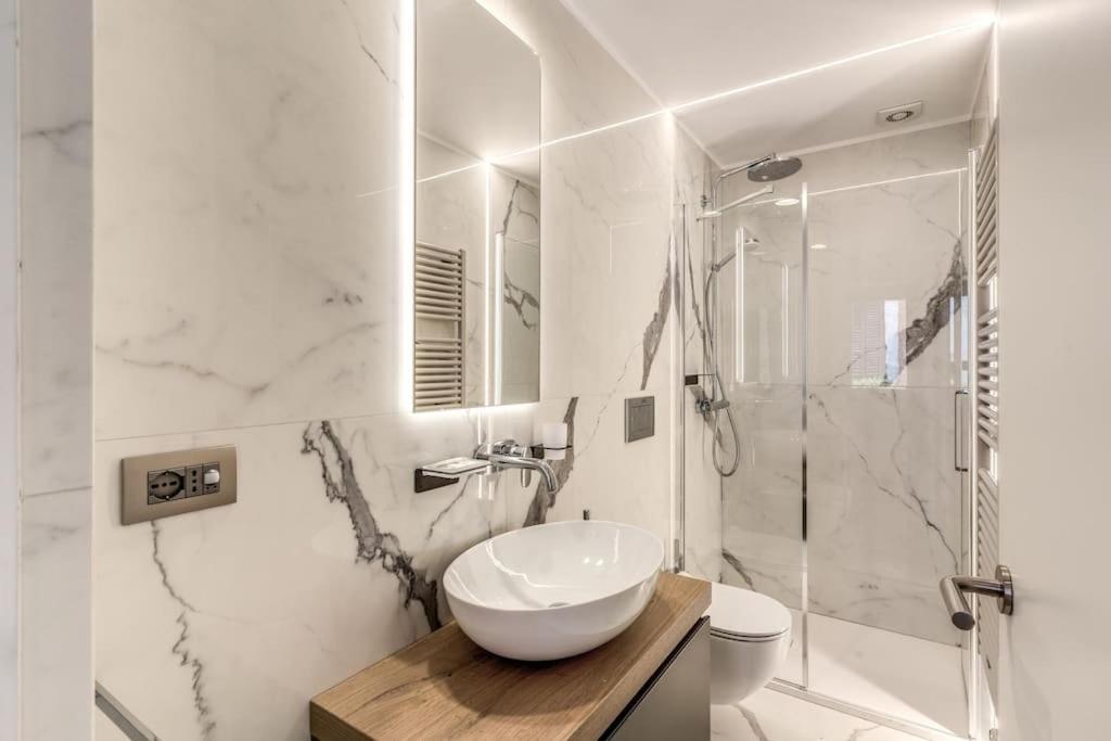 Piazza Dei Renzi Trastevere Building 4 Bedroom With Terrace Appartamento Roma