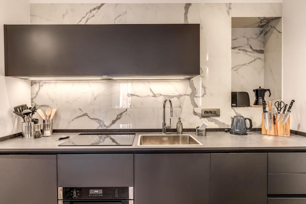 Piazza Dei Renzi Trastevere Building 4 Bedroom With Terrace Appartamento