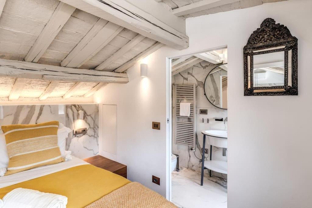 Piazza Dei Renzi Trastevere Building 4 Bedroom With Terrace Appartamento *